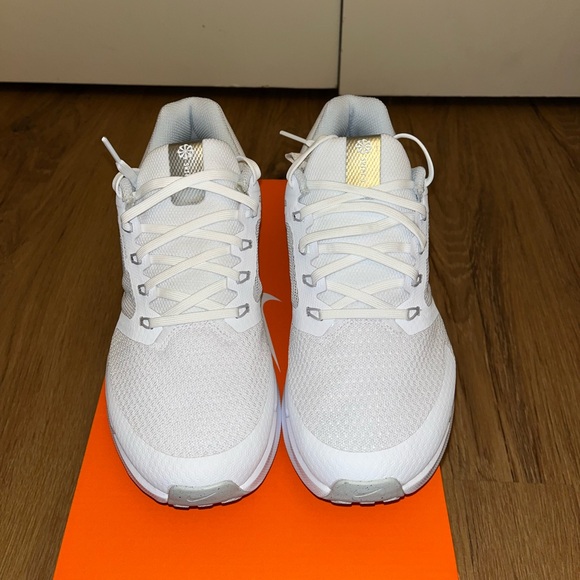 Nike Women’s Run Swift 3 Running Shoes - Picture 11 of 14